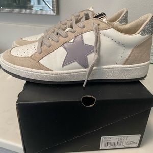 Golden Goose dupes by Talulah! Size 8 Rosalia w/ lilac star and taupe suede trim